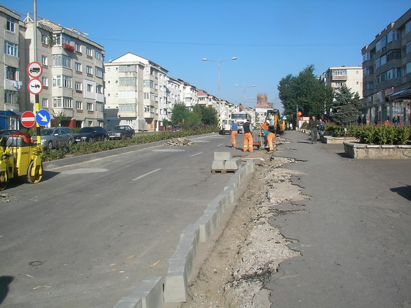 1 montare borduri str. Republicii 1.jpg